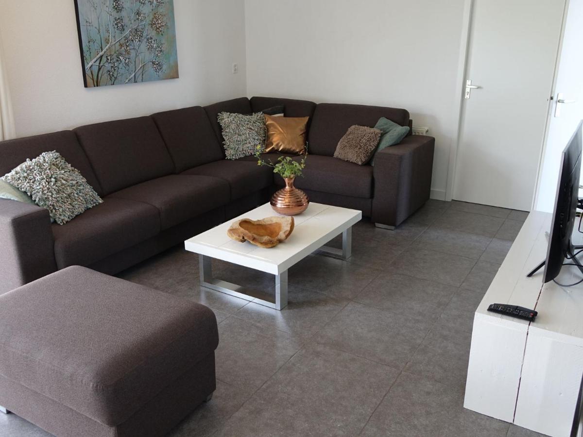 Lush Holiday Home In Earnew Ld Earnewald Ngoại thất bức ảnh